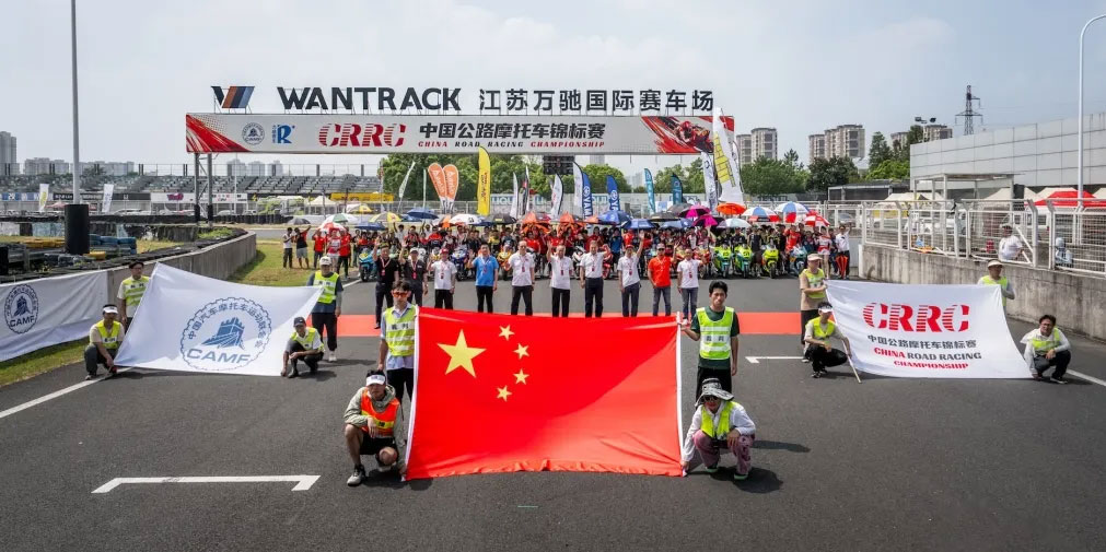 1737597380299394.jpg 02.jpg