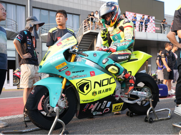 1737597490883615.jpg 06.jpg